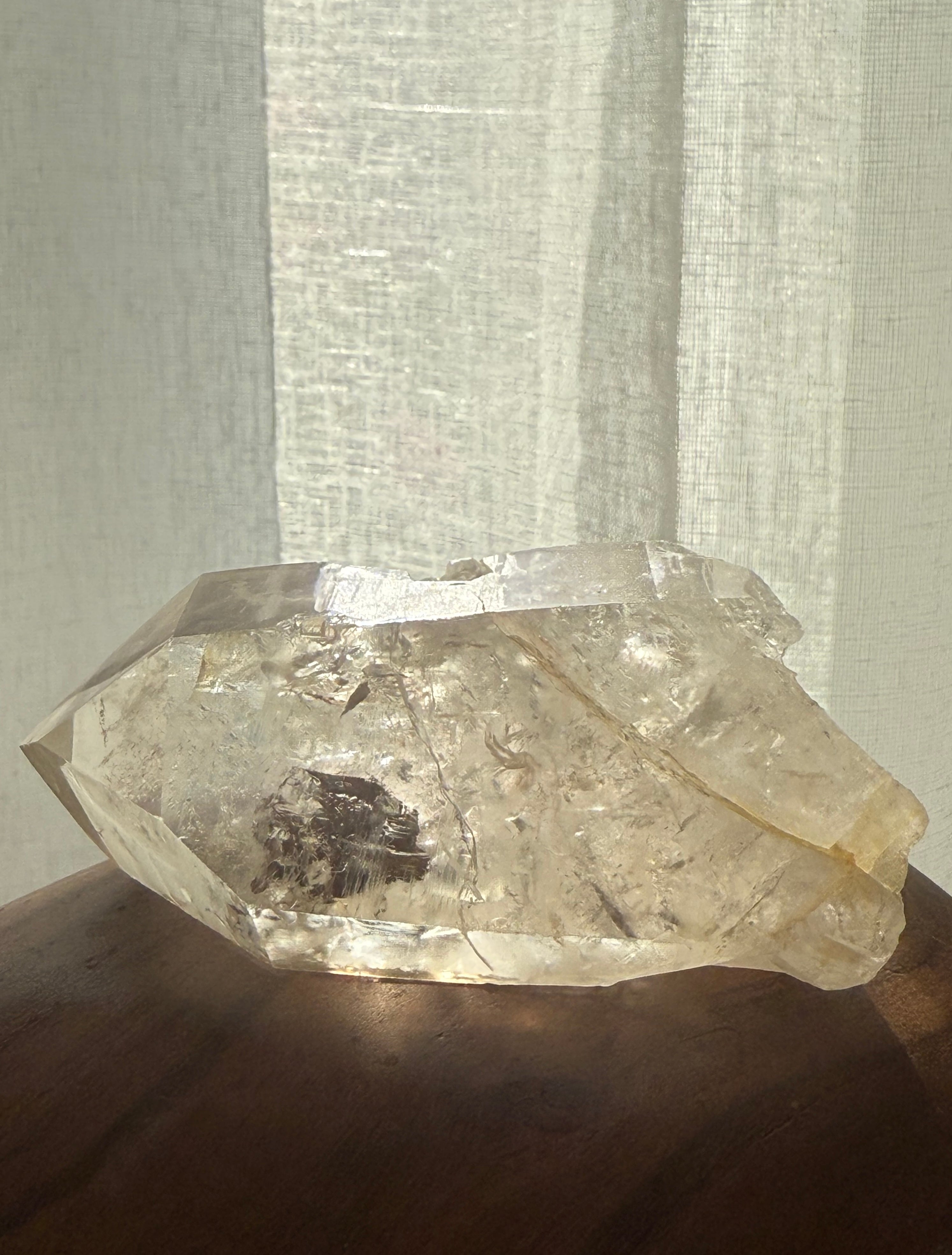 Quartz Lémurien Clair 188 g